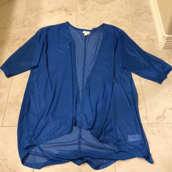 LuLaRoe Sweaters - LulaRoe Lindsay Cardigan